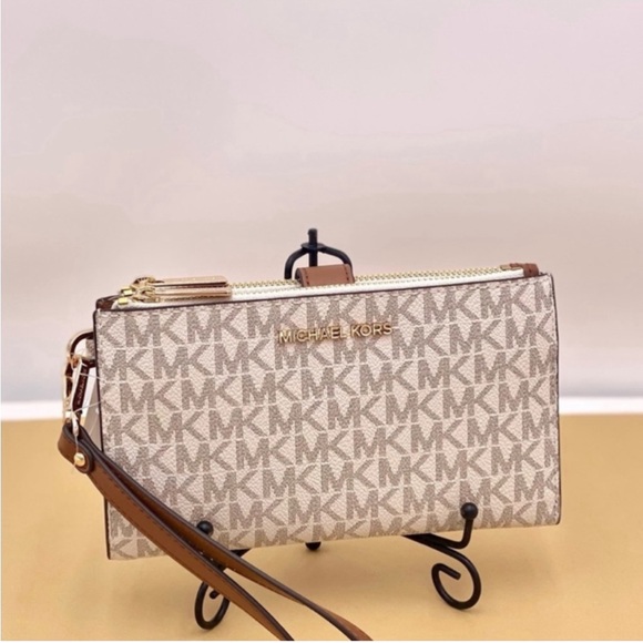 Michael Kors DoubleZip Wristlet Wallet Vanilla NWT - Picture 8 of 11